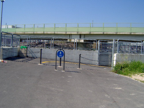 Pista ciclabile nel sotto passo di Porto d'Ascoli