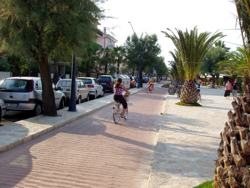 Pista ciclabile lungomare Porto d'Ascoli