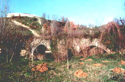 Ponte degli Stucchi a teramo sotto Scapriano  