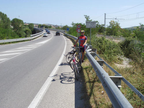 Ponte sul torrente Fiumicino a San Nicol di Teramo